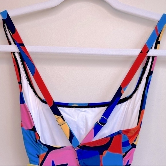NWT Nautica Women’s Shirred One Piece Brightly Colored Swimsuit Size X-Small - Picture 6 of 16